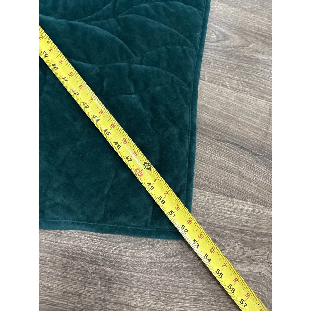 Kaisa Weighted Leaf Blanket Teal‎ Green Velvet Quilted Botanical Throw 51x41